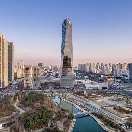 Апарт отель Oakwood Premier Инчон Экстерьер фото
